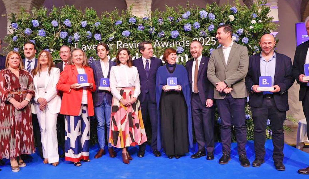 Cazorla recibe el premio de municipio más acogedor de España y segundo del mundo en los premios Traveller Review Awards